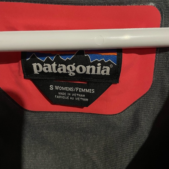 Patagonia Untracked Gore Tex ski jacket. - Picture 4 of 4